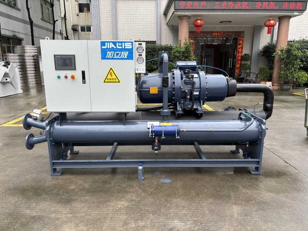 JIALIS 380-415V เครื่องทําความเย็นด้วยน้ําแบบสกรู Grundfos/Wilo Pump 5\u2103-35\u2103 ระยะความร้อน